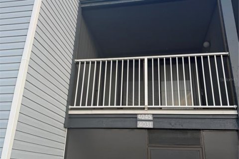 Condominio en alquiler en Orlando, Florida, 2 dormitorios, 76.18 m2 № 2421762 - foto 4