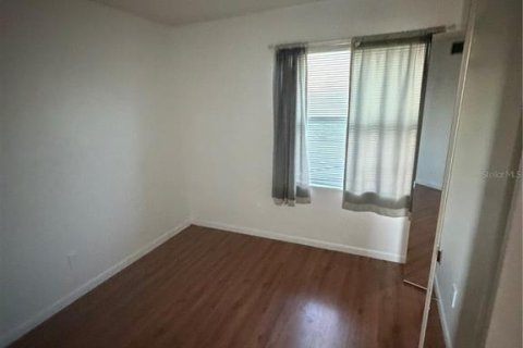 Condominio en alquiler en Orlando, Florida, 2 dormitorios, 76.18 m2 № 2421762 - foto 10