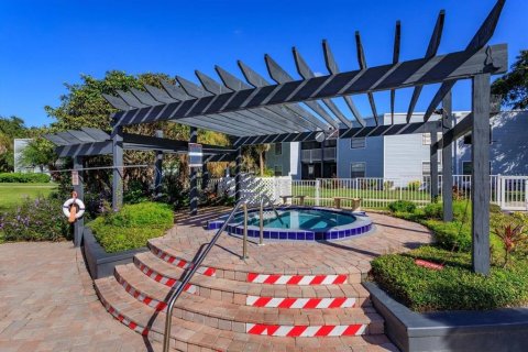 Condominio en alquiler en Orlando, Florida, 2 dormitorios, 76.18 m2 № 2421762 - foto 22