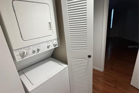 Condominio en alquiler en Orlando, Florida, 2 dormitorios, 76.18 m2 № 2421762 - foto 19