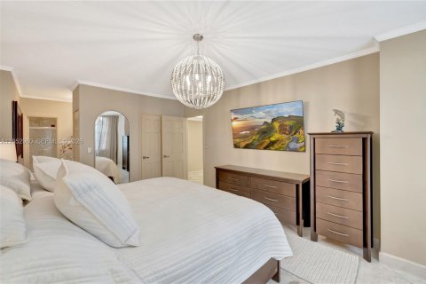 Купить кондоминиум в Халландейл-Бич, Флорида 2 спальни, 118.45м2, № 2183845 - фото 16