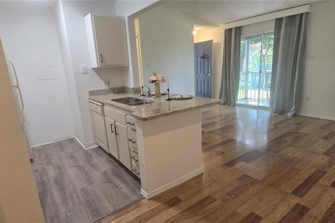 Condo in Kissimmee, Florida, 2 bedrooms № 2103605 - photo 12