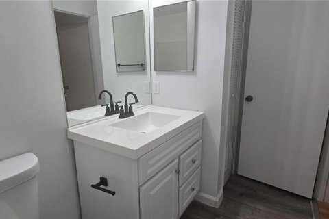 Condo in Kissimmee, Florida, 2 bedrooms № 2103605 - photo 21