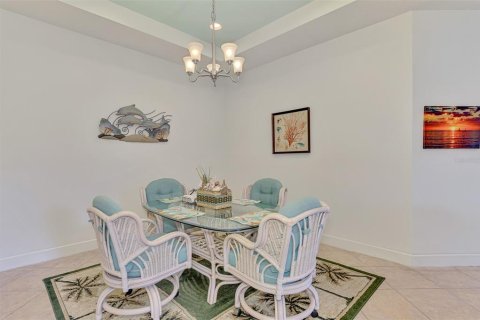 House in Venice, Florida 2 bedrooms, 144.74 sq.m. № 1796514 - photo 22
