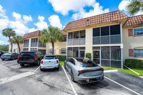Condominio en venta en Pompano Beach, Florida, 1 dormitorio, 69.68 m2 № 2146757 - foto 19