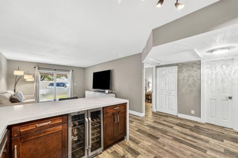 Condominio en venta en Pompano Beach, Florida, 1 dormitorio, 69.68 m2 № 2146757 - foto 6