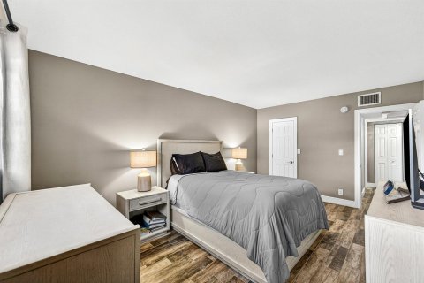 Condominio en venta en Pompano Beach, Florida, 1 dormitorio, 69.68 m2 № 2146757 - foto 16