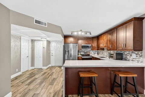 Condominio en venta en Pompano Beach, Florida, 1 dormitorio, 69.68 m2 № 2146757 - foto 13