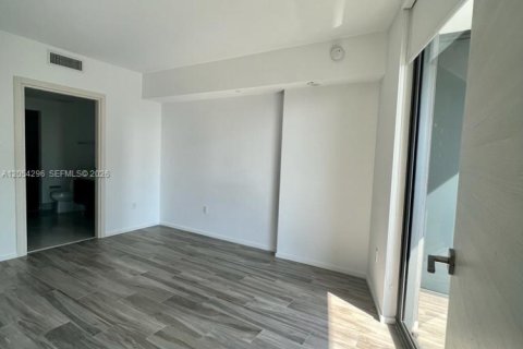 Снять в аренду кондоминиум в Майами, Флорида 1 спальня, 77.85м2, № 2150429 - фото 9