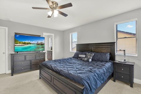 House in Palm Harbor, Florida 5 bedrooms, 270.9 sq.m. № 1735311 - photo 24