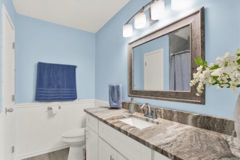 House in Palm Harbor, Florida 5 bedrooms, 270.9 sq.m. № 1735311 - photo 26