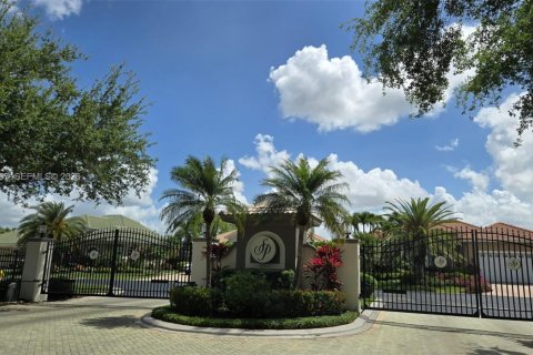 Villa ou maison à Fort Myers, Floride 3 chambres № 2063534