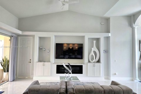 Villa ou maison à vendre à Fort Myers, Floride: 3 chambres № 2063534 - photo 7