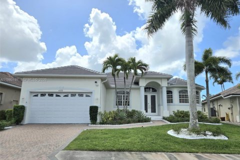 Villa ou maison à vendre à Fort Myers, Floride: 3 chambres № 2063534 - photo 3