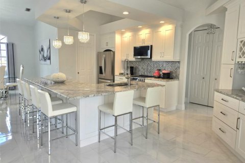 Villa ou maison à vendre à Fort Myers, Floride: 3 chambres № 2063534 - photo 10