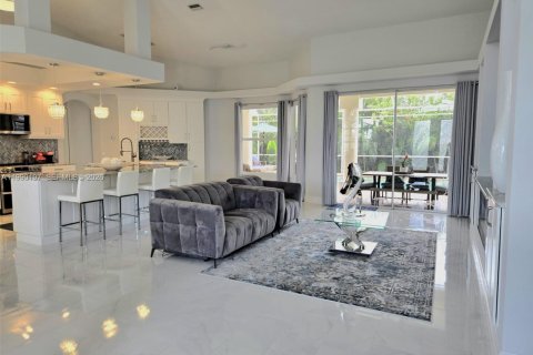Villa ou maison à vendre à Fort Myers, Floride: 3 chambres № 2063534 - photo 6