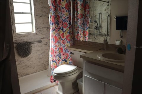 House in Tampa, Florida 3 bedrooms, 108.14 sq.m. № 2408860 - photo 8
