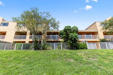 Copropriété à louer à Fort Lauderdale, Floride: 1 chambre, 65.22 m2 № 2169017 - photo 23