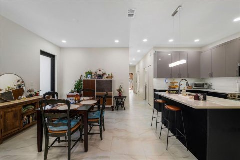 Adosado en alquiler en Tampa, Florida, 3 dormitorios, 127.65 m2 № 1816125 - foto 3