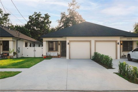 Adosado en alquiler en Tampa, Florida, 3 dormitorios, 127.65 m2 № 1816125 - foto 1