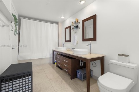 Купить кондоминиум в Майами, Флорида 1 спальня, 96.15м2, № 2089818 - фото 19
