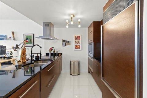 Купить кондоминиум в Майами, Флорида 1 спальня, 96.15м2, № 2089818 - фото 13