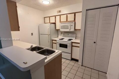 Copropriété à vendre à Oakland Park, Floride: 1 chambre, 80.08 m2 № 1977492 - photo 5