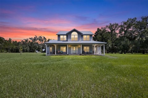 Casa en Chiefland, Florida 4 dormitorios, 255.39 m2 № 2361045