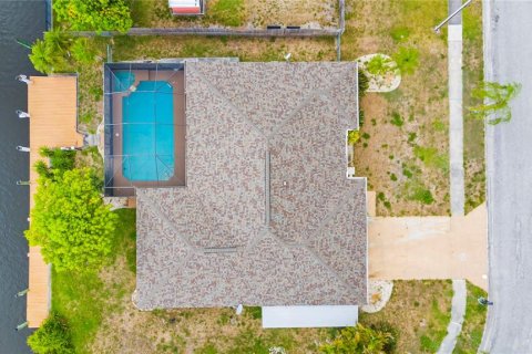 Casa en venta en North Fort Myers, Florida, 3 dormitorios, 175.68 m2 № 1765762 - foto 10