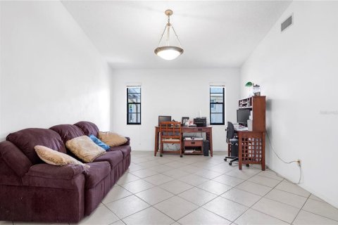 Casa en venta en North Fort Myers, Florida, 3 dormitorios, 175.68 m2 № 1765762 - foto 20