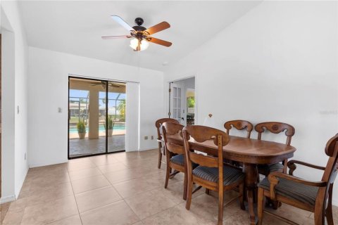 Casa en venta en North Fort Myers, Florida, 3 dormitorios, 175.68 m2 № 1765762 - foto 18