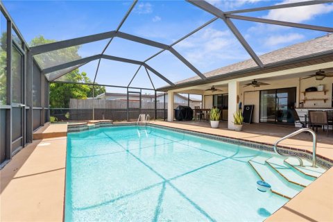 Casa en venta en North Fort Myers, Florida, 3 dormitorios, 175.68 m2 № 1765762 - foto 9
