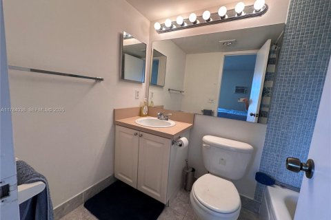 Condo in Boca Raton, Florida, 1 bedroom  № 1635480 - photo 22