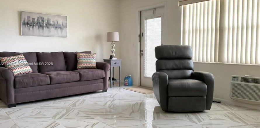 Condo in Boca Raton, Florida, 1 bedroom  № 1635480