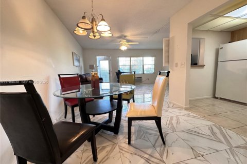 Condo in Boca Raton, Florida, 1 bedroom  № 1635480 - photo 12