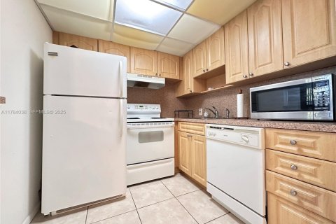 Condominio en venta en Boca Raton, Florida, 1 dormitorio, 65.22 m2 № 1635480 - foto 13