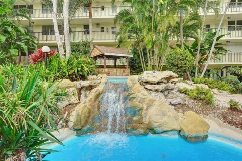 Condo in Fort Lauderdale, Florida, 1 bedroom  № 2087994 - photo 19