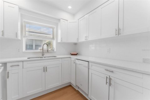 Appartement à louer à Saint Petersburg, Floride: 2 chambres, 74.69 m2 № 2111070 - photo 10