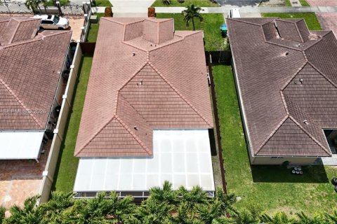 Villa ou maison à vendre à Miami, Floride: 4 chambres, 172.89 m2 № 2073892 - photo 29