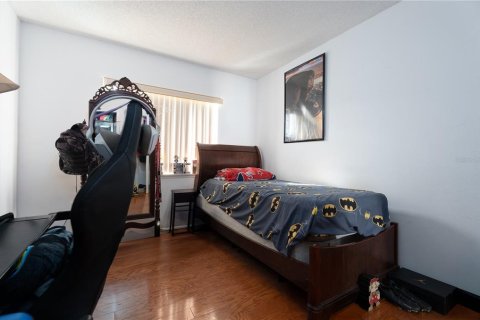 House in Orlando, Florida 4 bedrooms, 170.66 sq.m. № 1827302 - photo 12