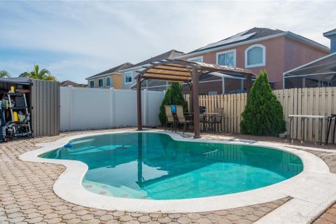 House in Orlando, Florida 4 bedrooms, 170.66 sq.m. № 1827302 - photo 18
