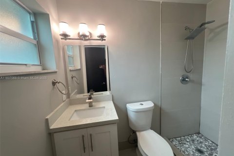 Купить виллу или дом в Маргит, Флорида 5 комнат, 85.47м2, № 2048087 - фото 9