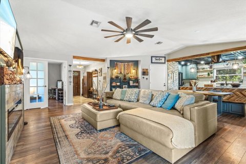 House in Sarasota, Florida 3 bedrooms, 157.93 sq.m. № 2430500 - photo 17