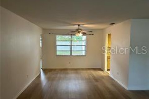 Villa ou maison à louer à Seminole, Floride: 3 chambres, 176.33 m2 № 2114435 - photo 6