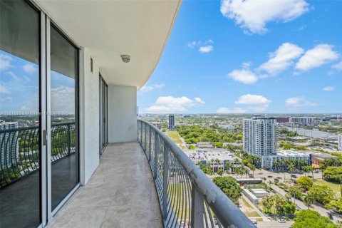 Condominio en venta en Miami, Florida, 1 dormitorio, 76.64 m2 № 1762761 - foto 25