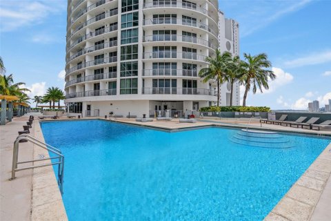 Condominio en venta en Miami, Florida, 1 dormitorio, 76.64 m2 № 1762761 - foto 26