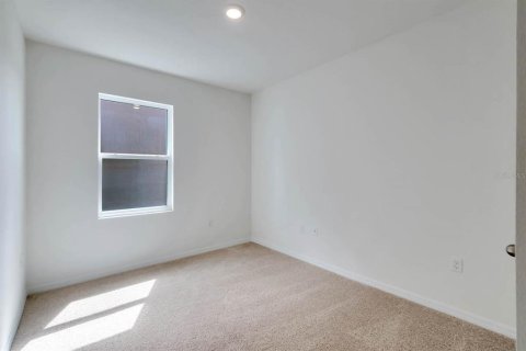 Casa en venta en Mount Dora, Florida, 4 dormitorios, 149.11 m2 № 1917553 - foto 7