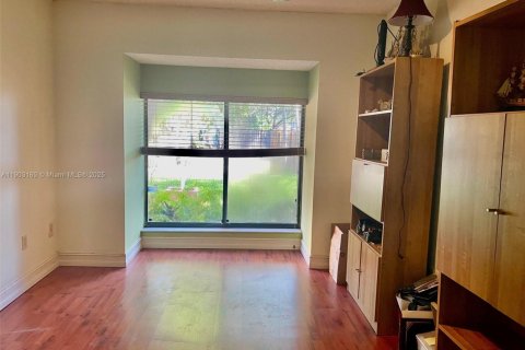 Купить виллу или дом в Майами, Флорида 4 спальни, 191.75м2, № 1955627 - фото 18