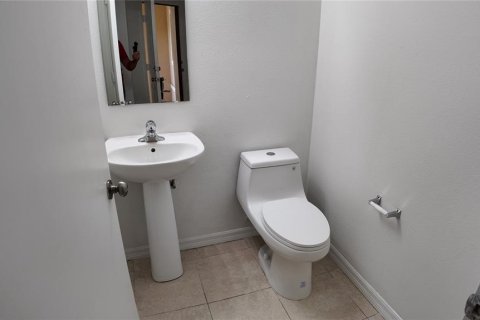 Townhouse in Winter Garden, Florida 3 bedrooms, 147.71 sq.m. № 1877129 - photo 9