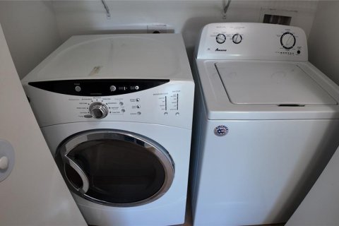 Townhouse in Winter Garden, Florida 3 bedrooms, 147.71 sq.m. № 1877129 - photo 21